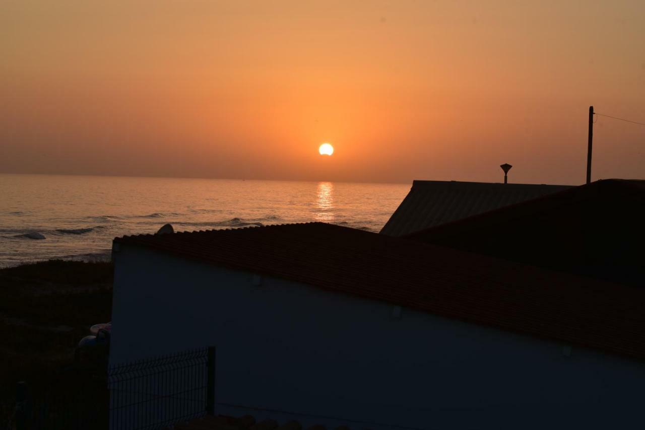 Faro Beach House Bagian luar foto